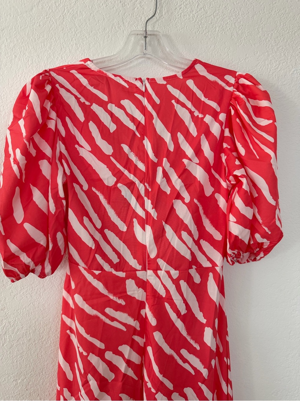 Commense Coral and White Cutout Midi Dress - Picture 7 of 9